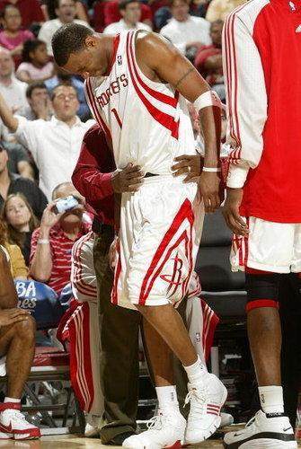 半场战报：斯洛伐克0-0北爱尔兰，双方破门乏术（半场快讯：斯洛伐克与北爱尔兰互交白卷，比分0-0）