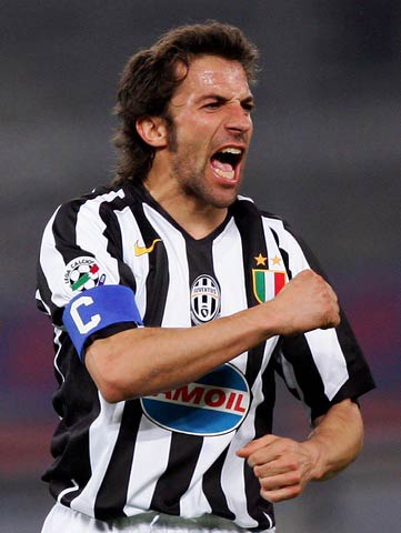 法比奥庆祝足协杯夺冠：将永远存在的时刻，一切荣耀归于上帝（法比奥庆祝足协杯封王：此刻永恒，荣耀归于上帝）