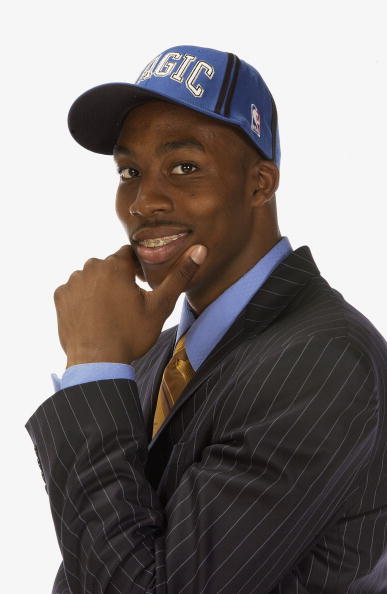 经纪人：若有球队有意圣地亚哥很正常，但他没离开米兰的想法（经纪人：有球队青睐圣地亚哥很正常，但他不打算离开米兰）