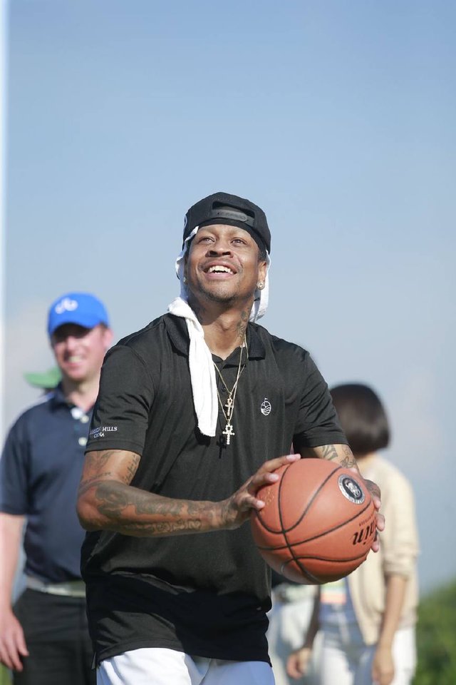 韩K联半场：门将失误朱基奇收空门大礼，济州暂0-1安养（半场战报：门将失误送礼，朱基奇推空门建功，济州暂0-1落后安养）