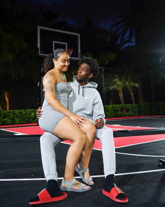 快船官方伤病报告显示保罗今天缺阵，原因是未随队（快船伤病名单更新：保罗今日因未随队缺席）