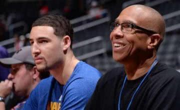 足球国足训练强度升级，体能教练参与指挥（国足加码训练强度，体能教练亲自指挥）