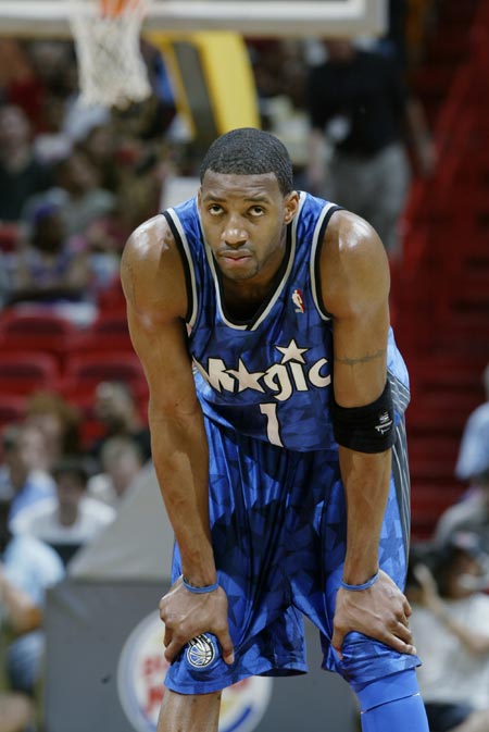 罗马诺：加纳乔仍渴望加盟切尔西，在等切尔西的报价（罗马诺：加纳乔依然盼投切尔西，正等待蓝军报价）